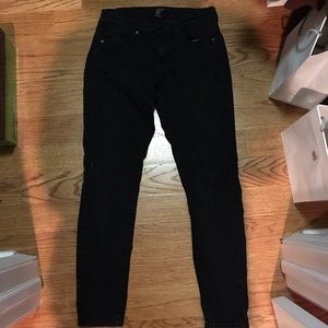 SOLD ON DE POP Forever 21 black skinny jeans